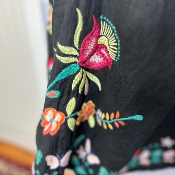 Johnny Was Linen Embroidered Black Kimono Jacket, size Large, like new! - Picture 5 of 14